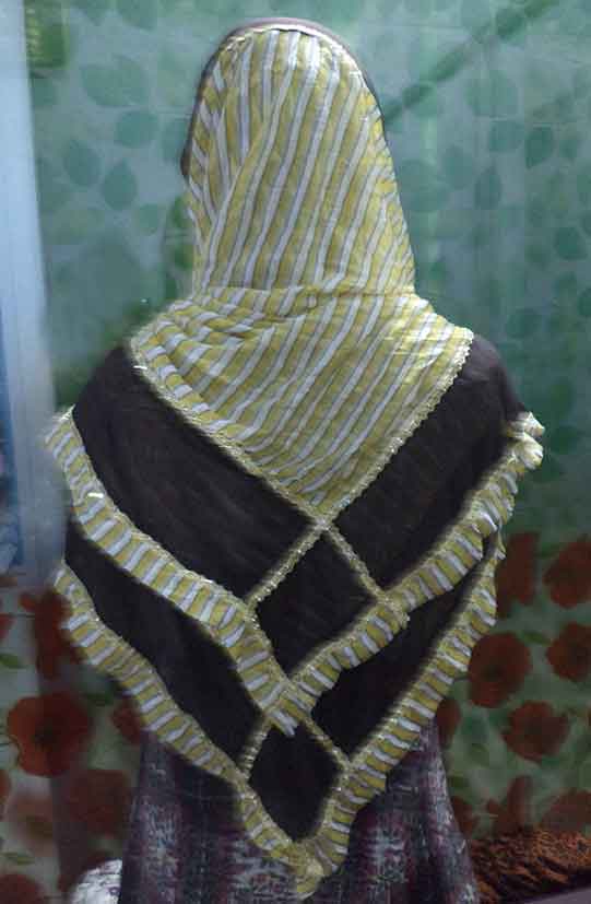 ওড়না হিজাব কালো+সোনালি কালার